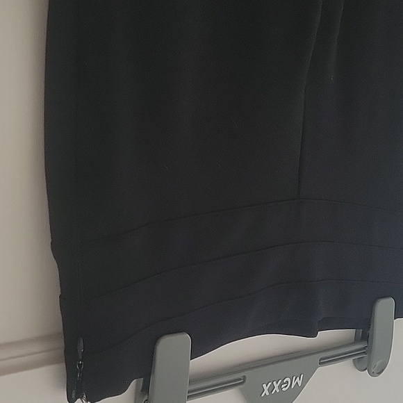 Black pants - Picture 3 of 4